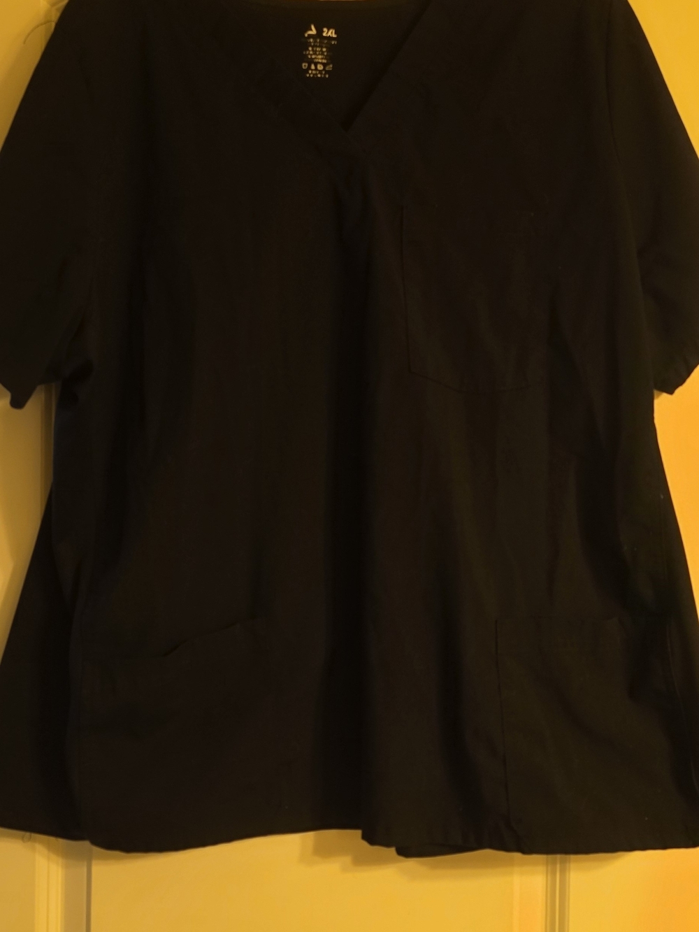 Reebok Black V-Neck Women's Scrub Top